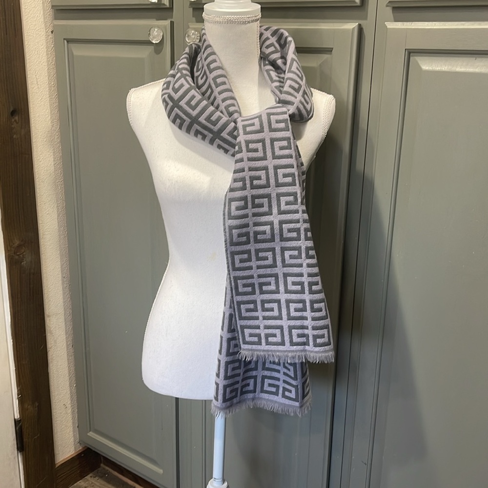 NWOT Givenchy Wool Scarf - Picture 5 of 5